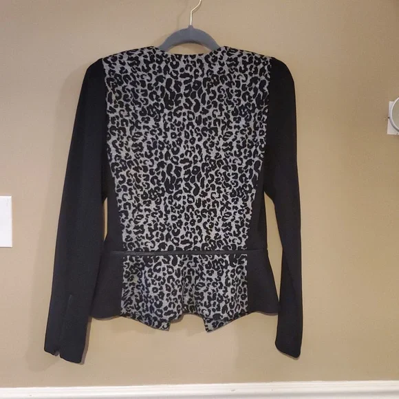 Rebecca Taylor Convertible Black Gray Leopard Print Peplum Knit Blazer Size 8 - Picture 5 of 11